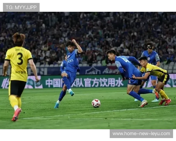 上海申花通过多套阵型测试阵容深度