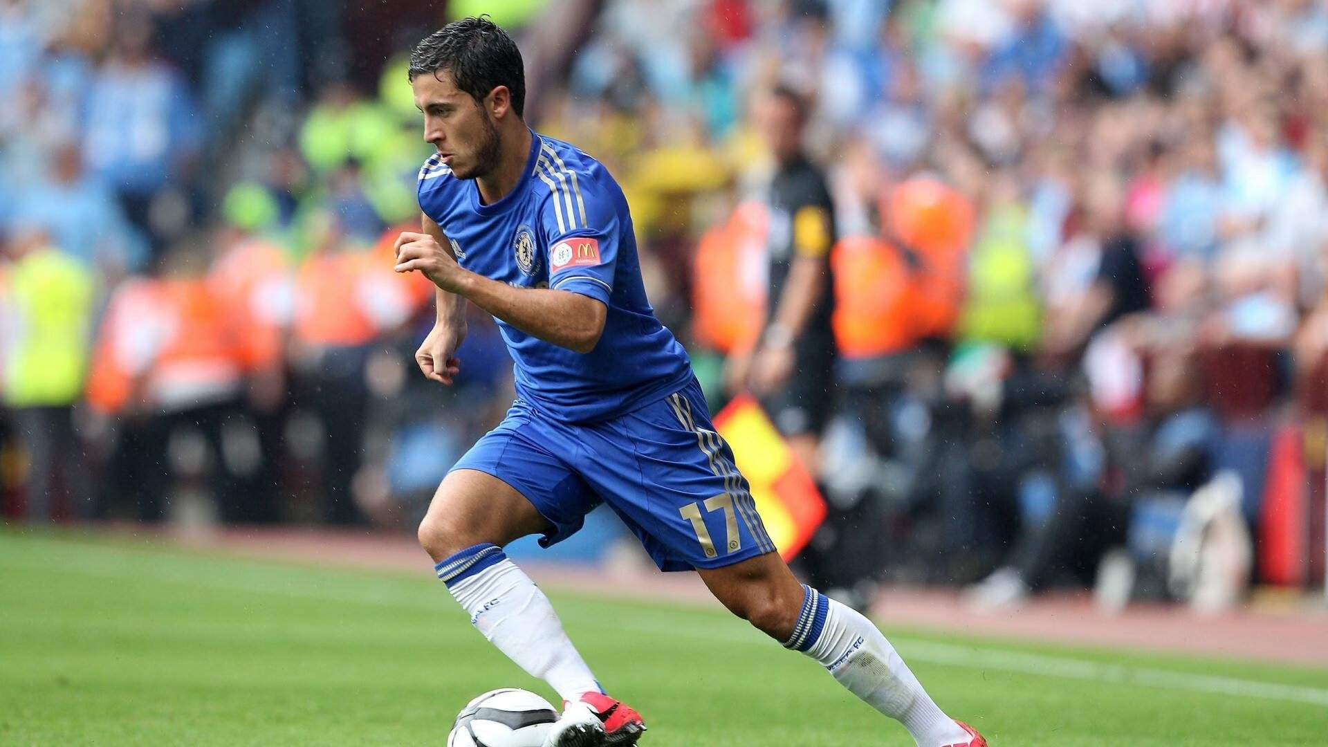 利物浦名宿互撕？杰拉德回应欧文提问，一句话让演播室沸腾，杰拉德为利物浦出场次数